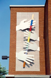 Main-à-main, 2002